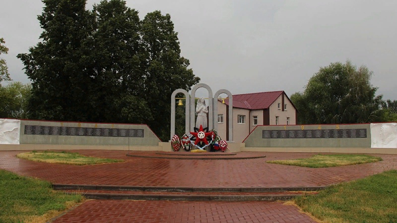 В АЛЕКСАНДРО-НЕВСКОМ ЗАКОНЧИЛИ РЕМОНТ МЕМОРИАЛЬНОГО КОМПЛЕКСА