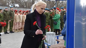 В ГВАРДЕЙСКОМ СКВЕРЕ РЯЗАНИ ОБНОВИЛИ ЭКСПОЗИЦИЮ «ВРЕМЯ ВЫБРАЛО НАС»