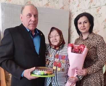 Труженикам тыла из Шацкого района продолжают вручать медали к 80-летию Победы
