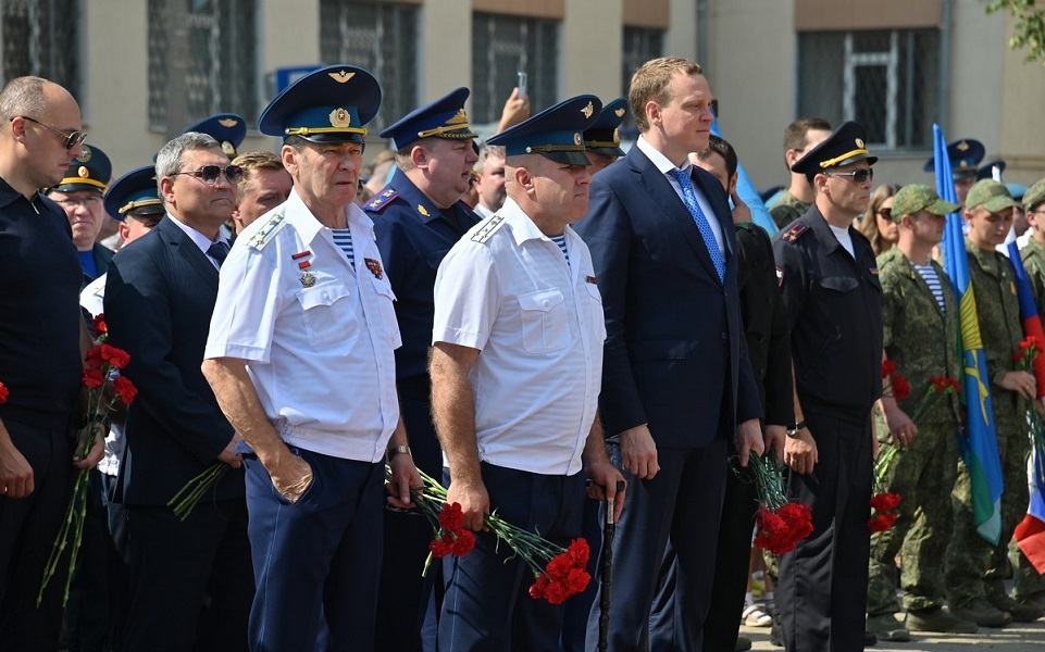 Губернатор Павел Малков принял участие в торжественных мероприятиях