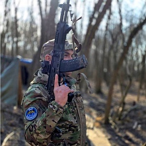 Контрактника из Захаровского района отметили тремя правительственными наградами