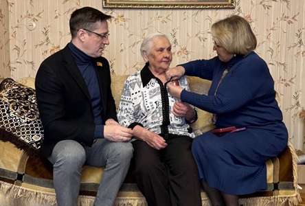 В Рязани продолжается вручение медалей «80 лет Победы"
