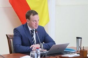 Губернатор Павел Малков провел заседание Координационного совета по делам ветеранов