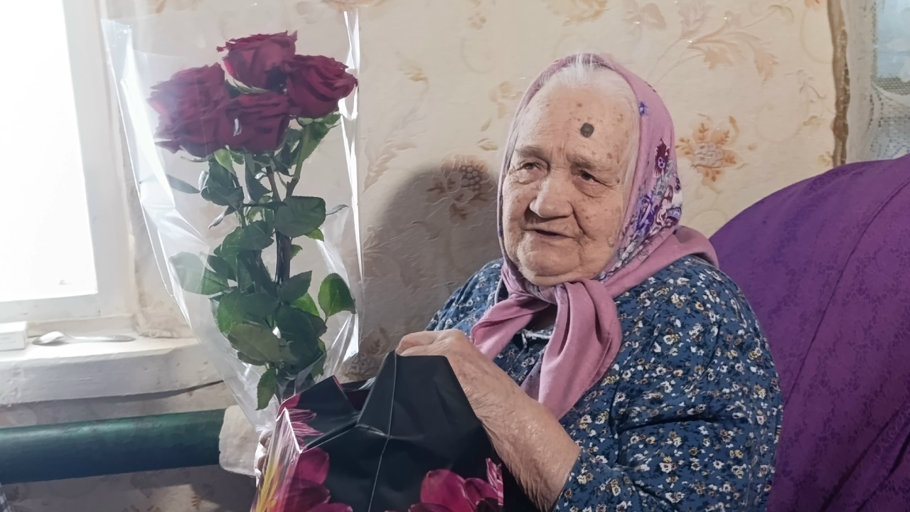 В Скопинском муниципальном округе поздравили блокадницу Любовь Васильевну Клюшину