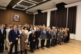 Подвигу твоему, Ленинград!